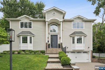 /international/us/39-drury-lane-demarest-nj-110100801675/?lang=en