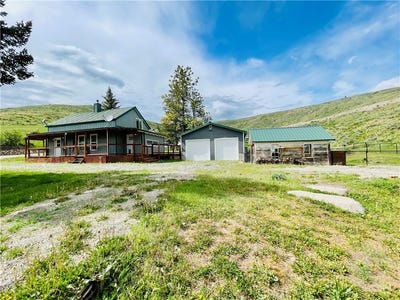 /international/us/135-n-first-street-bearcreek-mt-110099901519/