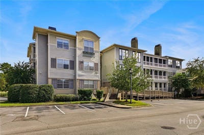 /international/us/2223-whitemarsh-way-savannah-ga-110120538000/