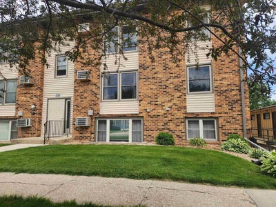 /international/us/508-commercial-street-laporte-city-ia-110107995639/