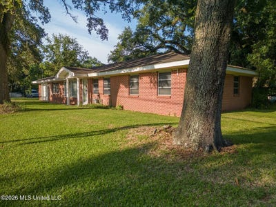 /international/us/11128-lamey-bridge-road-d-iberville-ms-110097009350/
