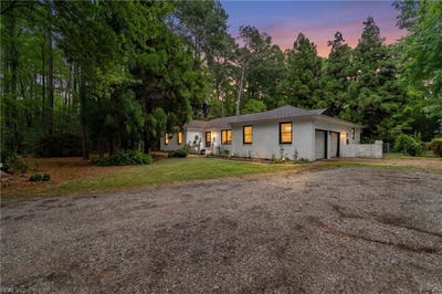 /international/us/8697-farys-mill-road-gloucester-va-110120083747/