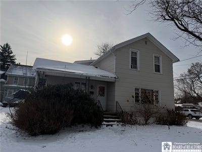 /international/us/59-e-front-street-dunkirk-ny-110106539930/