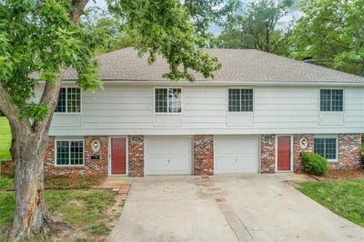 /international/us/6941-6945-nw-chapel-woods-lane-kansas-city-mo-110099376776/
