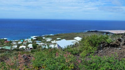 /international/us/87-3179-honu-hiamoe-rd-captain-cook-hi-110104635064/