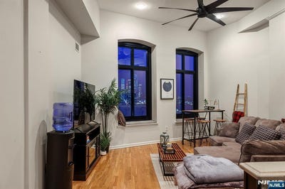 /international/us/518-gregory-avenue-c402-weehawken-nj-110098336591/?lang=zh-tw