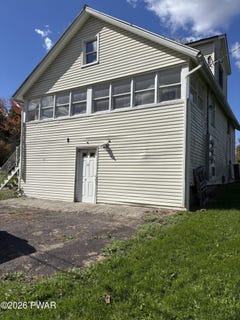 /international/us/119-davitt-road-honesdale-pa-110120508426/
