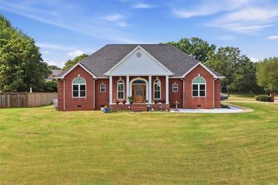 /international/us/8400-heron-circle-ooltewah-tn-110119987288/