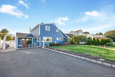 /international/us/34-harmony-lane-westbury-ny-110120452954/