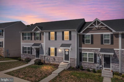 /international/us/112-spring-place-strasburg-va-110110027557/