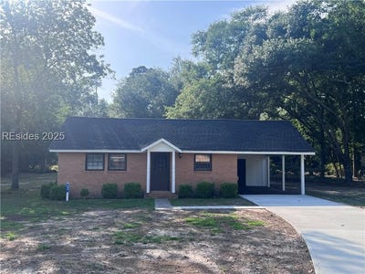 /international/us/582-parkwood-terrace-allendale-sc-110099539449/