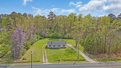 /international/us/140-chinchilla-drive-bayboro-nc-110098625475/