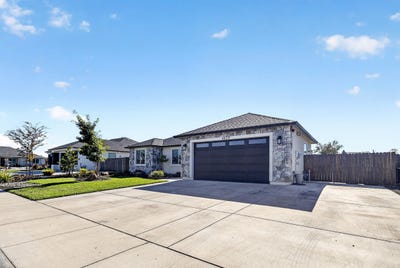 /international/us/4839-sierra-court-anderson-ca-110120095502/