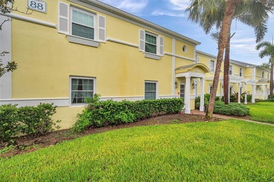 /international/us/121-seahorse-drive-se-st-petersburg-fl-110100966257/