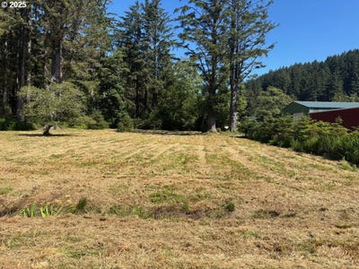 /international/us/6930-parker-st-cloverdale-or-110101429155/