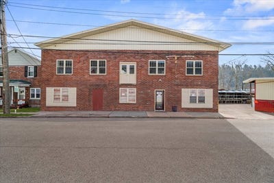 /international/us/309-main-street-emlenton-pa-110107985748/