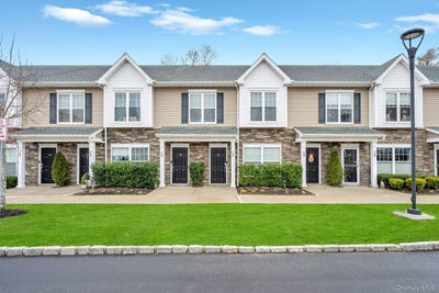 /international/us/147-ashley-court-central-islip-ny-110107168669/