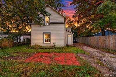 /international/us/1813-center-street-kalamazoo-mi-110120153762/