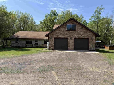 /international/us/14093-e-birch-ave-brule-wi-110107388909/