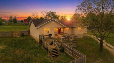 /international/us/414-carpenter-road-thayer-mo-110107335019/