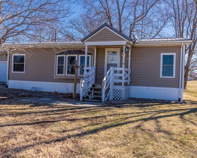 /international/us/224-jackson-st-clearfield-ia-110106927812/