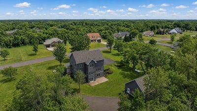 /international/us/10555-raven-loop-ne-foley-mn-110108446908/