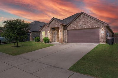 /international/us/12300-hunters-knoll-drive-fort-worth-tx-110101146348/