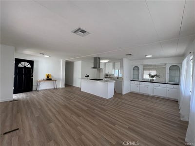 /international/us/15621-beach-boulevard-westminster-ca-110101111509/