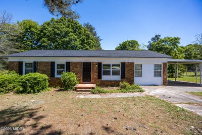 /international/us/427-gun-club-road-fort-valley-ga-110108299770/