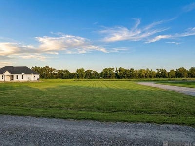 /international/us/11704-bayou-tommy-ln-lot-w-5-port-allen-la-110120763307/