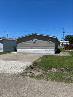 /international/us/10193-oakwood-street-byesville-oh-110108473549/