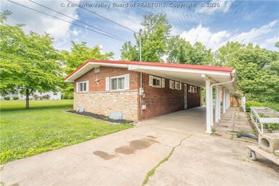 /international/us/2029-pennsylvania-avenue-st-albans-wv-110108066532/