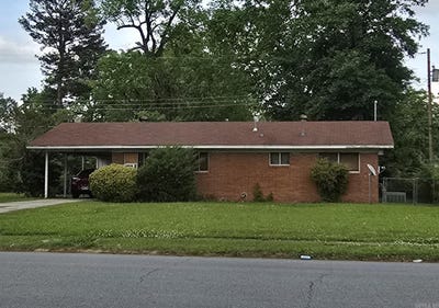 /international/us/2711-s-bay-street-pine-bluff-ar-110107547294/