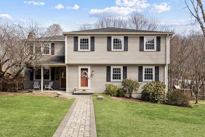/international/us/97-francis-ave-shrewsbury-ma-110107055686/