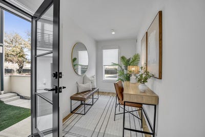 /international/us/7207-gaston-avenue-dallas-tx-110108544741/
