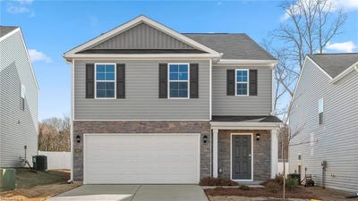 /international/us/121-beechwood-circle-thomasville-nc-110108629749/