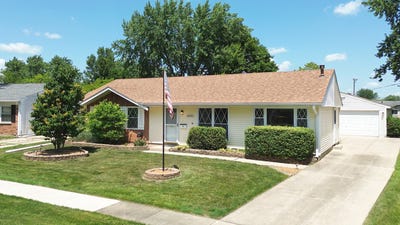/international/us/720-suffolk-place-streamwood-il-110100729613/