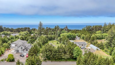 /international/us/tl302-nw-riggen-avenue-seal-rock-or-110100582929/