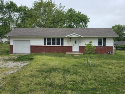 /international/us/409-alexander-court-marshfield-mo-110108149527/