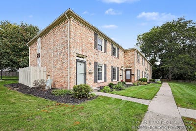 /international/us/2466-abbington-drive-se-grand-rapids-mi-110120149920/