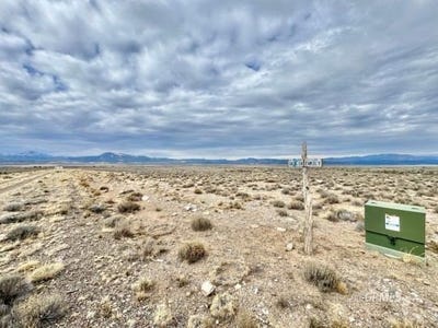 /international/us/2855-e-eagle-ridge-rd-panguitch-ut-110104493748/