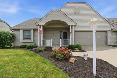 /international/us/853-beverly-avenue-canal-fulton-oh-110108886563/