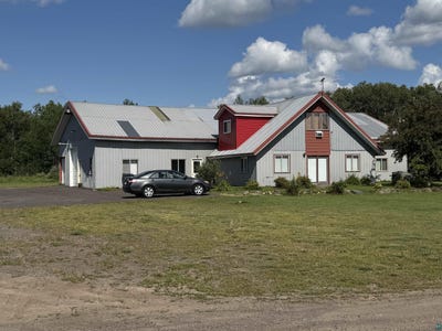 /international/us/5547-highway-2-hermantown-mn-110101584377/