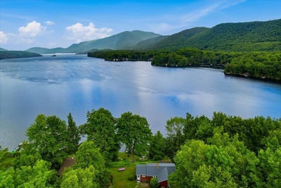 /international/us/256-mountain-view-drive-leicester-vt-110109038856/