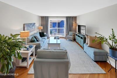 /international/us/303-sunset-avenue-asbury-park-nj-110108059688/