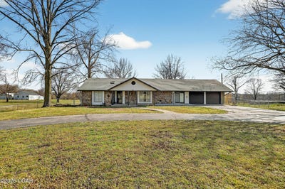 /international/us/1798-w-fairview-avenue-carthage-mo-110106733470/