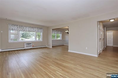 /international/us/605-grove-street-clifton-nj-110108346914/