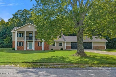 /international/us/103-county-road-636-etowah-tn-110119540284/