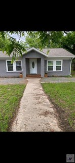 /international/us/417-s-runnels-dekalb-tx-110107260123/