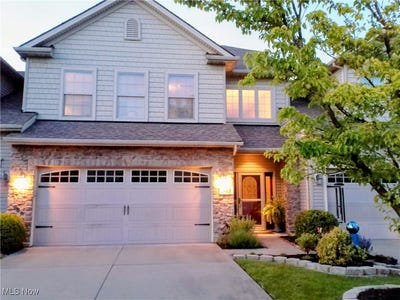 /international/us/303-lakewick-lane-willowick-oh-110101244843/